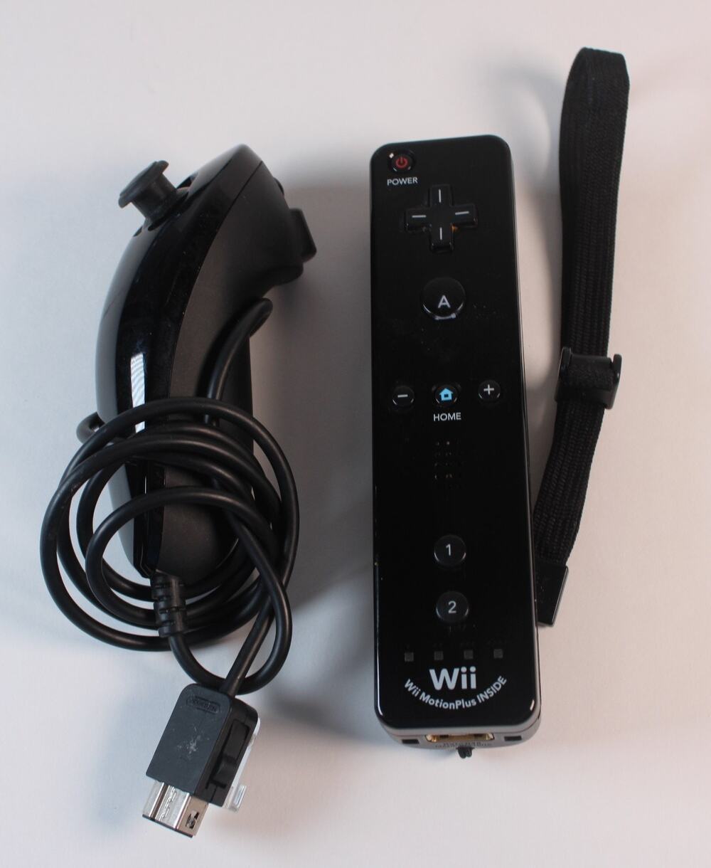 Nintendo Wii Remote Motion Plus Controller Black With Nunchuck - Tested Works
